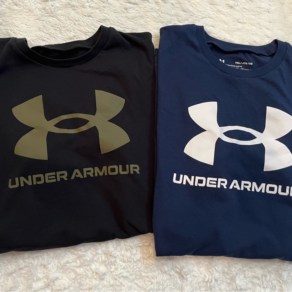 Under Armour men’s T-shirts (2) Black/Green and Navy/White